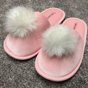 Pink Slippers from Victoria’s Secret - size M